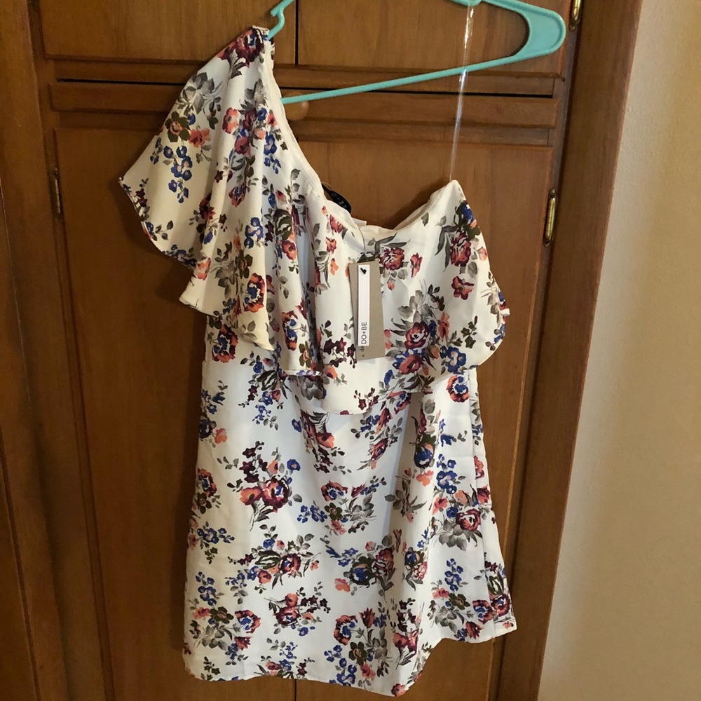 Ivory one shoulder floral dress, M